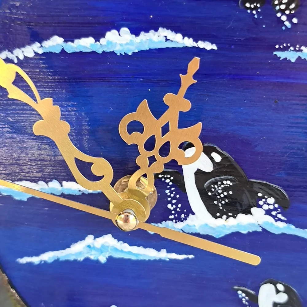 Hand Crafted Orca Whale Clock Hand Painted Terra Cotta Plate Table Easel Ocean